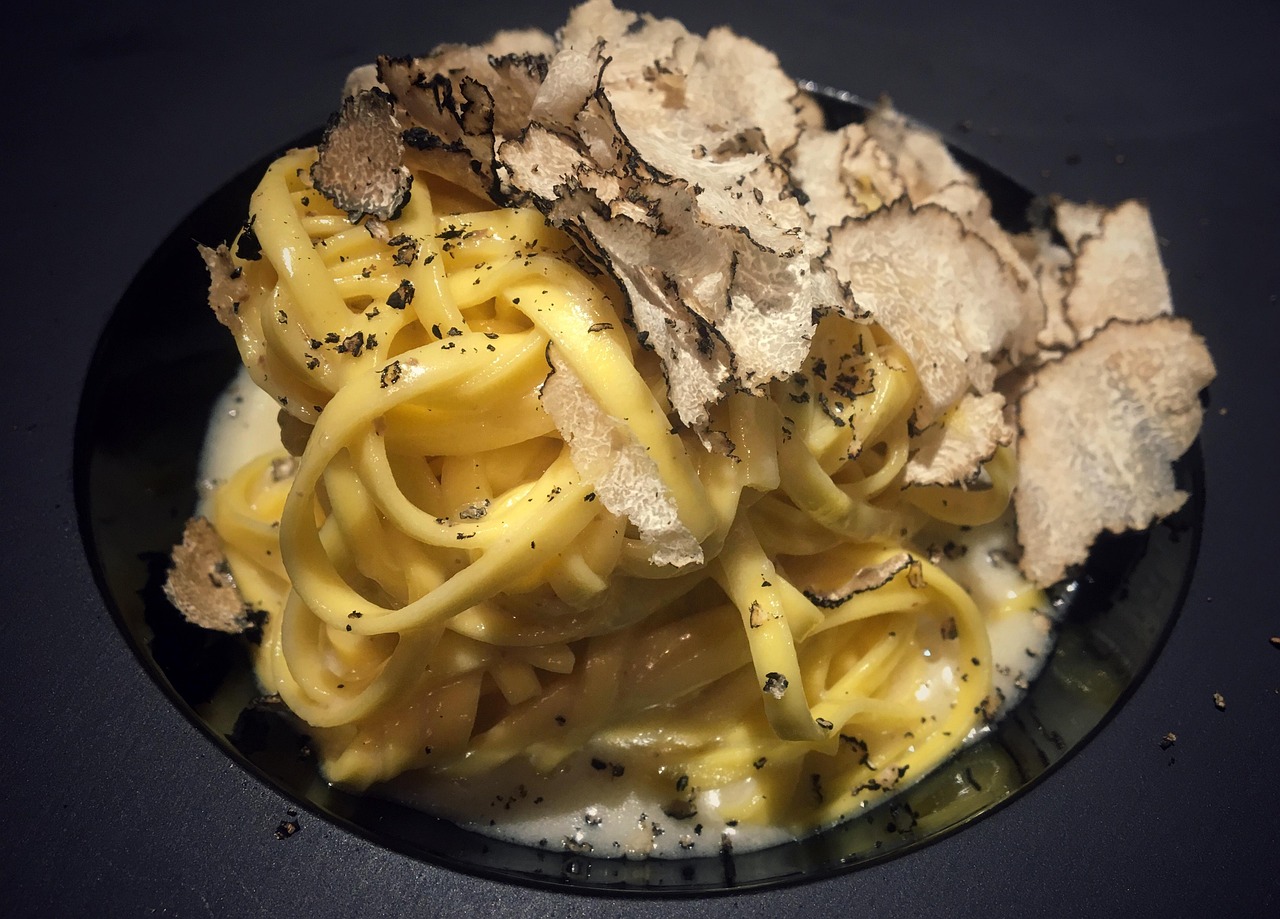 杜玉林与网红美食的奇妙邂逅